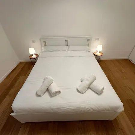 Elegante Ed Accogliente Apartamento *